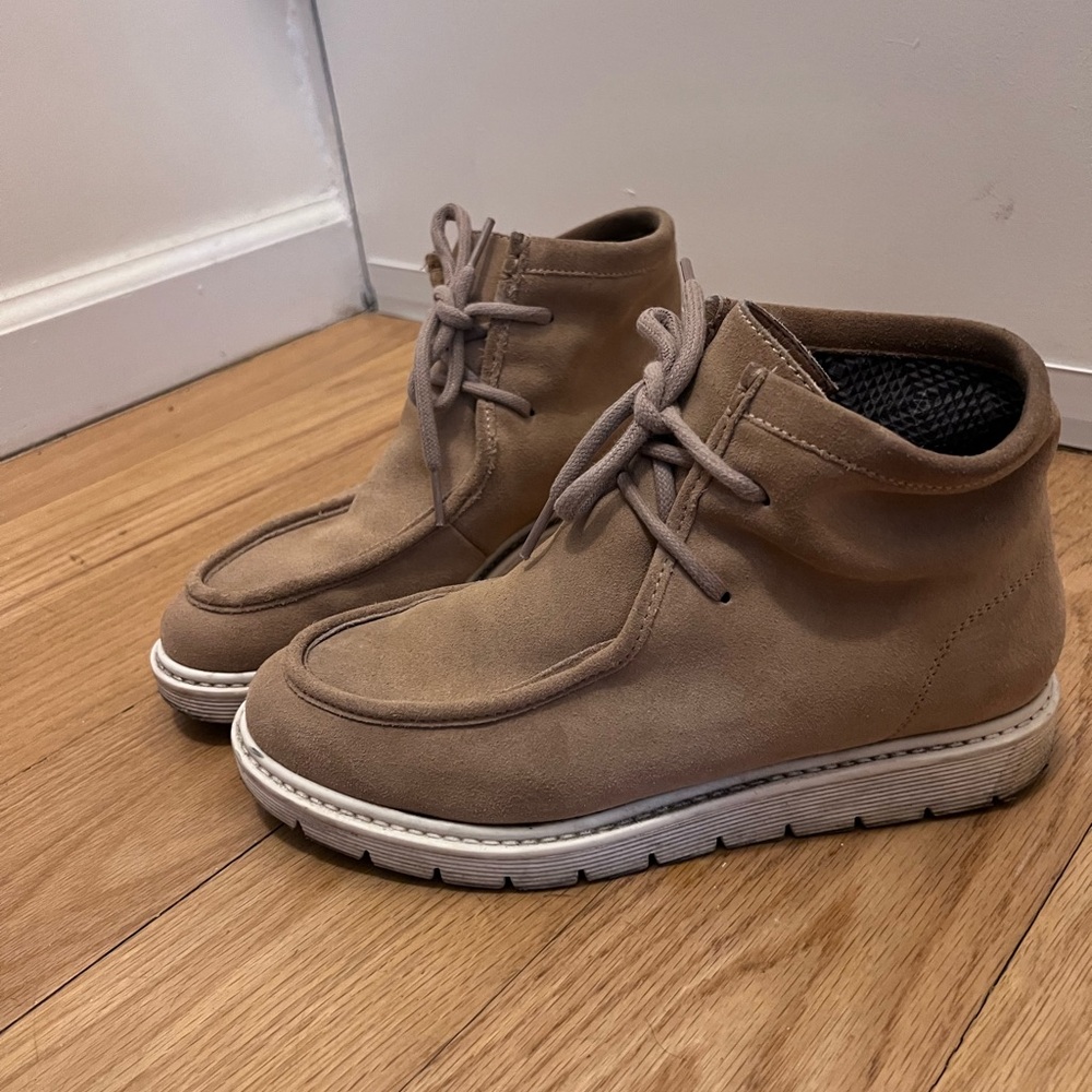 Aquatalia Tan Chukka Boots with Moc-Toe Design